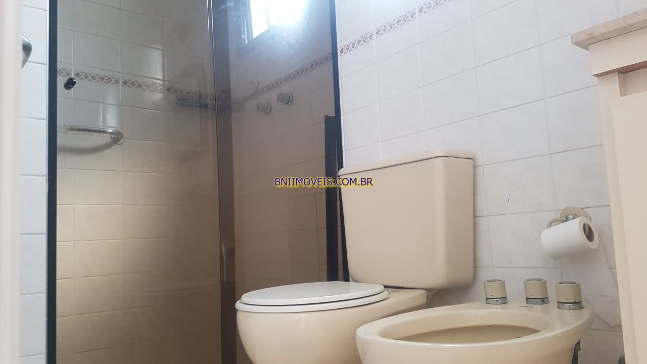 Apartamento para alugar com 3 quartos, 90m² - Foto 12