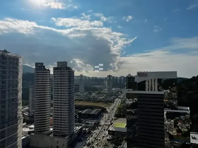 Apartamento 2 quartos e 2 banheiros, para alugar, no bairro Praia Brava de Itajaí em Itajaí