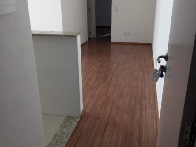 Apartamento 2 quartos e 2 banheiros, para alugar, no bairro Jardim em Santo André