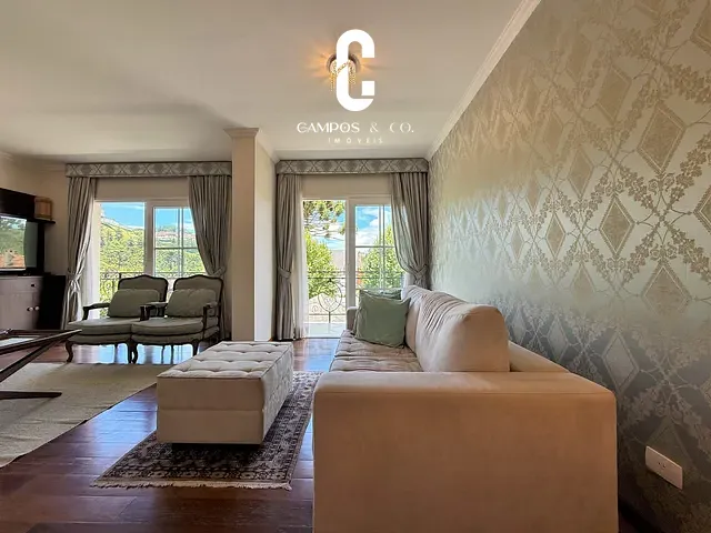 Apartamento 3 quartos e 4 banheiros, à venda, no bairro Vila Campos do Jordão em Campos do Jordão
