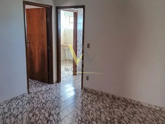 Apartamento com 79m² 2 quartos e 1 banheiro, à venda, no bairro Cidade Universitaria em Anápolis