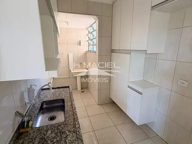 Apartamento com 56m² 2 quartos e 1 banheiro, para alugar, no bairro Jardim García em Campinas
