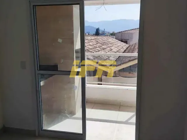 Apartamento 2 quartos e 2 banheiros, à venda, no bairro Itaguá em Ubatuba