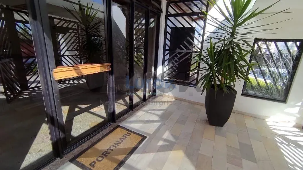 Apartamento, 3 quartos, 105 m² - Foto 2