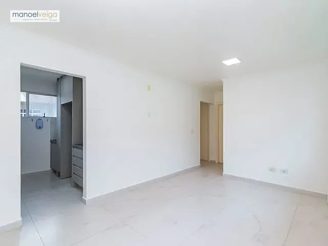 Apartamento com 62m² 3 quartos e 1 banheiro, para alugar, no bairro Uberaba em Curitiba