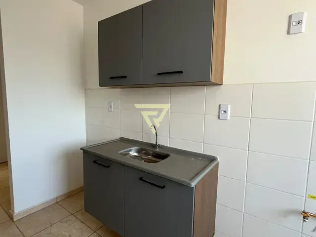 Apartamento 2 quartos e 1 banheiro, para alugar, no bairro Jardim Cybelli em Ribeirão Preto