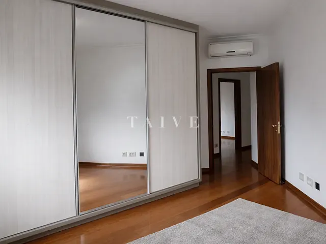 Apartamento com 310m² 5 quartos e 4 banheiros, para alugar, no bairro Gleba Fazenda Palhano em Londrina