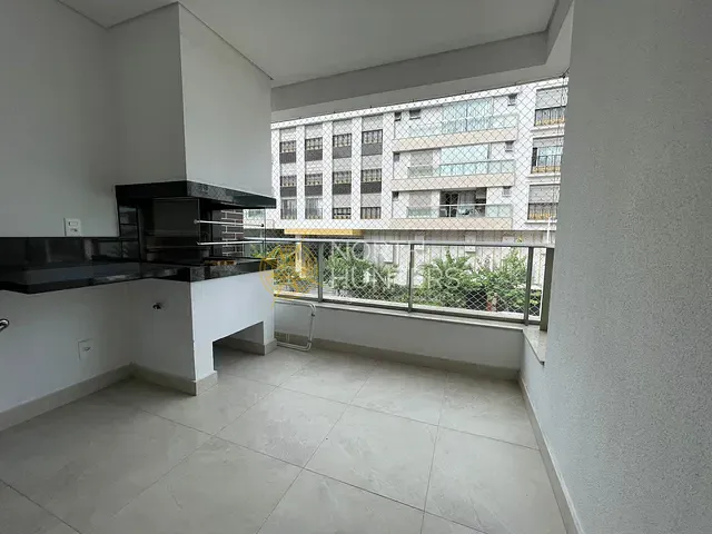 Apartamento com 130m² 3 quartos e 3 banheiros, para alugar, no bairro Jurerê em Florianópolis