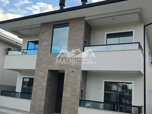 Apartamento 2 quartos e 2 banheiros, à venda, no bairro Nova Palhoça em Palhoça