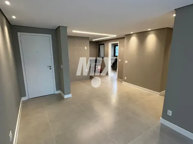 Apartamento 3 quartos e 2 banheiros, à venda, no bairro Vila Nova Conceição em São Paulo