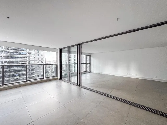 Apartamento com 285m² 3 quartos e 5 banheiros, à venda, no bairro Gleba Palhano em Londrina