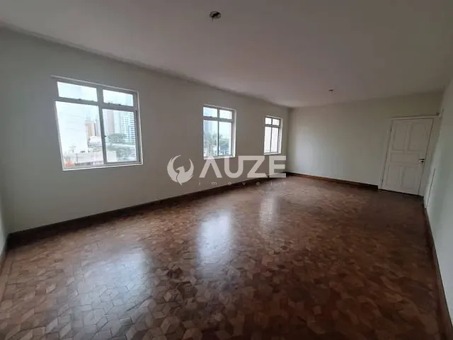 Apartamento com 141m² 3 quartos e 2 banheiros, à venda, no bairro Água Verde em Curitiba