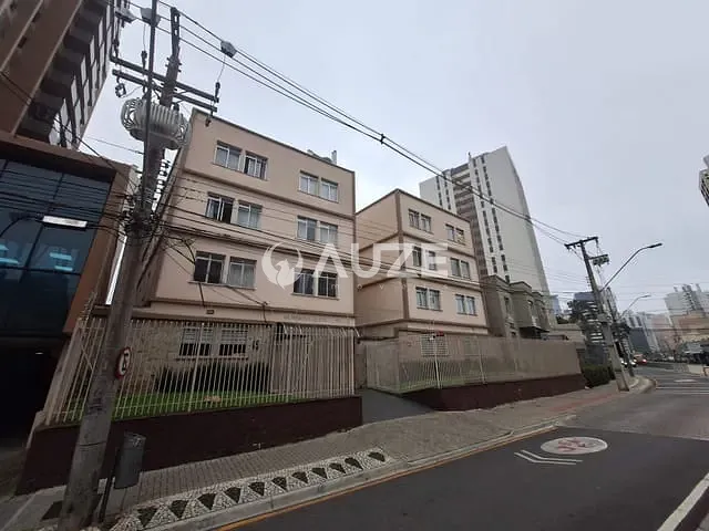 Apartamento com 141m² 3 quartos e 2 banheiros, à venda, no bairro Água Verde em Curitiba