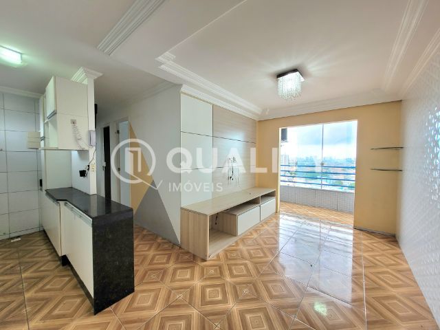 Apartamento 3 quartos e 2 banheiros, à venda, no bairro São Gerardo em Fortaleza