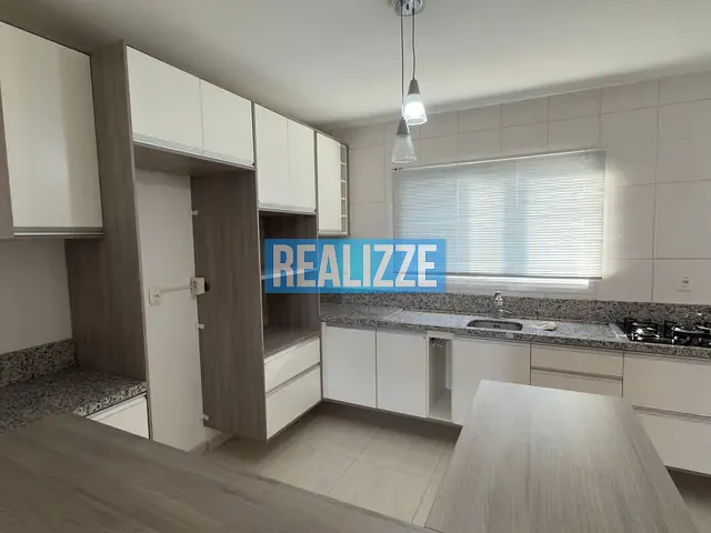 Apartamento 3 quartos e 1 banheiro, para alugar, no bairro Centro em Marau