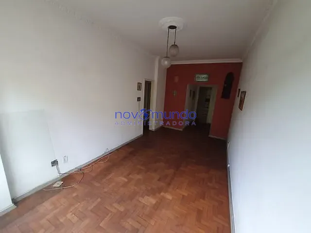 Apartamento com 80m² 2 quartos e 1 banheiro, para alugar, no bairro Rio Comprido em Rio de Janeiro