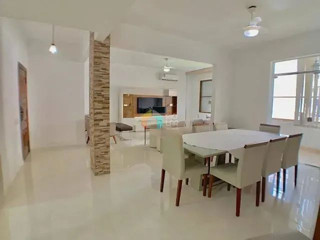 Apartamento com 162m² 4 quartos e 3 banheiros, à venda, no bairro Copacabana em Rio de Janeiro