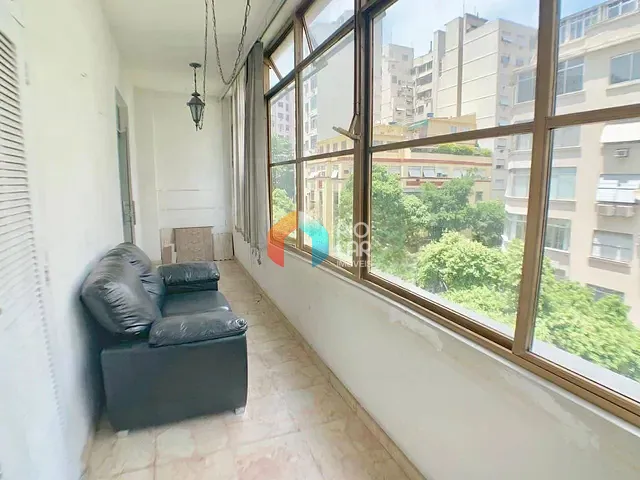 Apartamento com 162m² 4 quartos e 3 banheiros, à venda, no bairro Copacabana em Rio de Janeiro