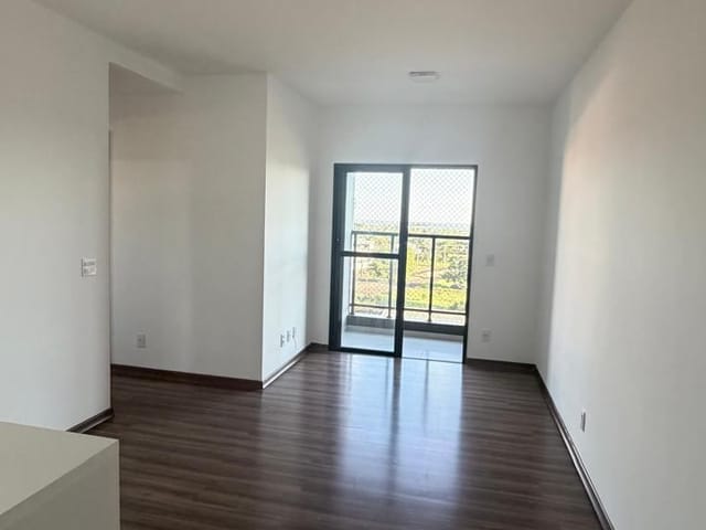 Apartamento 3 quartos e 2 banheiros, para alugar, no bairro Vivendas do Parque em Campo Grande
