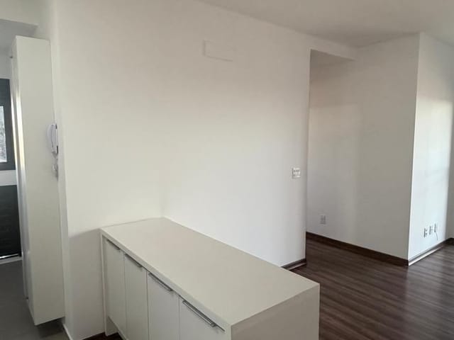 Apartamento 3 quartos e 2 banheiros, para alugar, no bairro Vivendas do Parque em Campo Grande