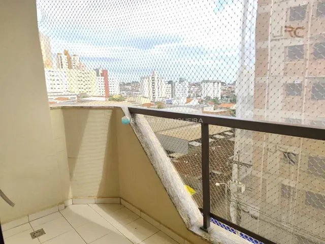 Apartamento 3 quartos e 2 banheiros, para alugar, no bairro Centro em São José do Rio Preto