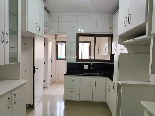 Apartamento 3 quartos e 2 banheiros, para alugar, no bairro Centro em São José do Rio Preto