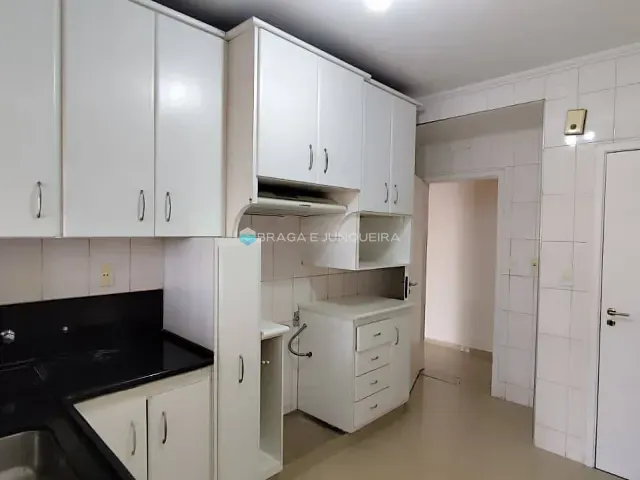 Apartamento 3 quartos e 2 banheiros, para alugar, no bairro Centro em São José do Rio Preto