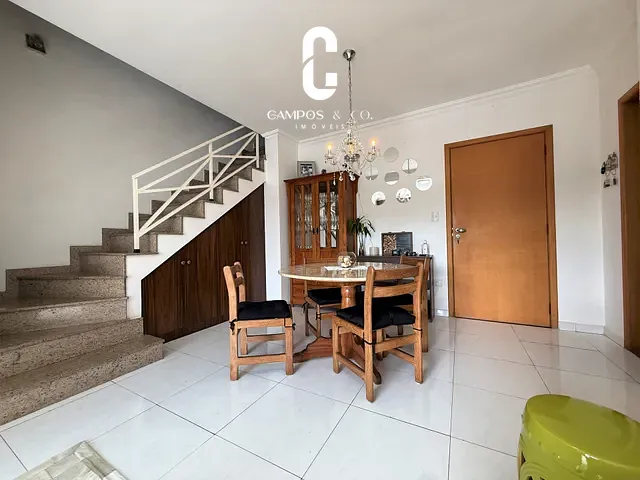 Apartamento com 212m² 2 quartos e 3 banheiros, à venda, no bairro Vila Abernéssia em Campos do Jordão