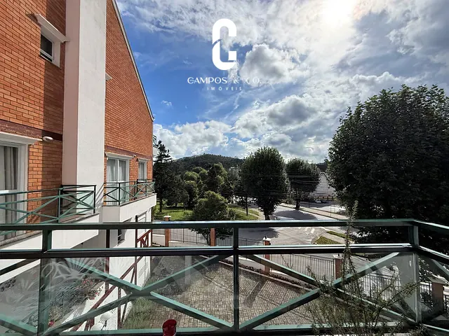 Apartamento com 212m² 2 quartos e 3 banheiros, à venda, no bairro Vila Abernéssia em Campos do Jordão