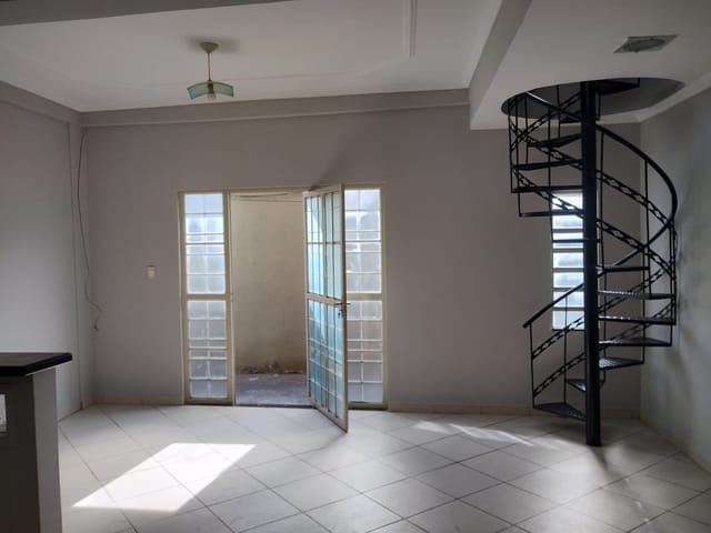 Foto do Apartamento - Apto p/ Locação Duplex 2/4 + 1 Vaga, PRÓX. AVANTE E POSTO LINS, Bairro Aparecida, Santarém, PA | Coimbra Imobiliária