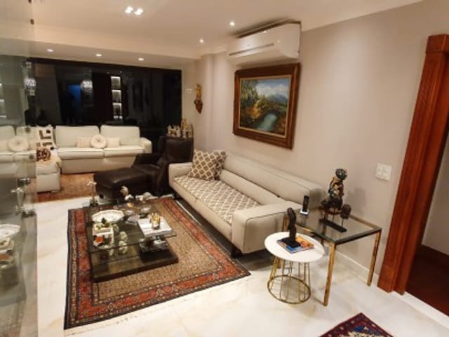 Apartamento à venda, no bairro Centro em Petrópolis
