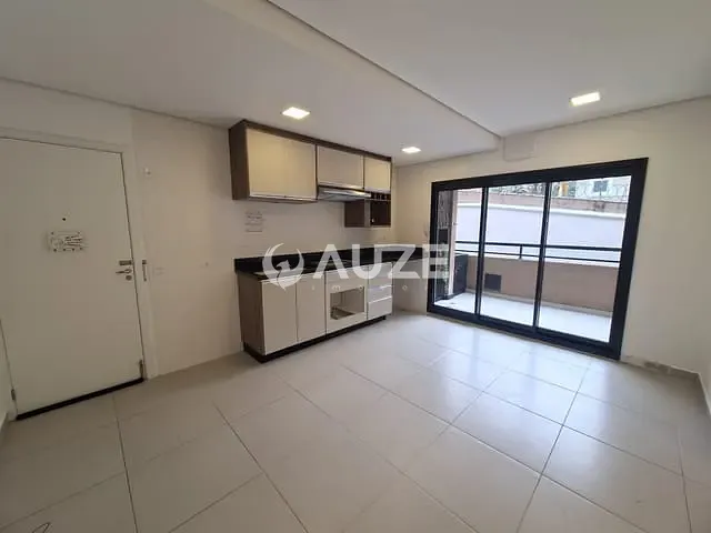 Apartamento com 79m² 2 quartos e 1 banheiro, à venda, no bairro Campo Comprido em Curitiba