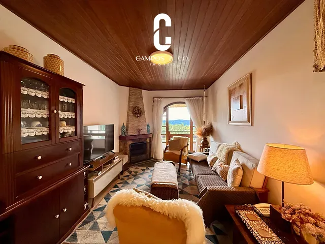 Apartamento 3 quartos e 2 banheiros, à venda, no bairro Alto do Capivari em Campos do Jordão