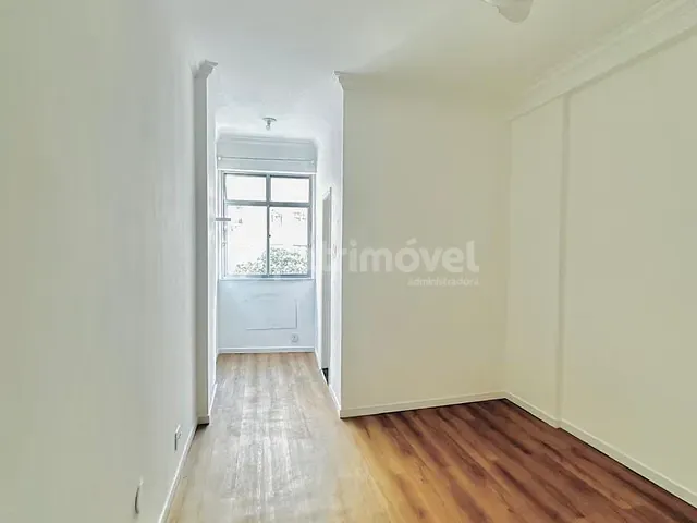 Apartamento com 36m² 1 quarto e 1 banheiro, à venda, no bairro Copacabana em Rio de Janeiro
