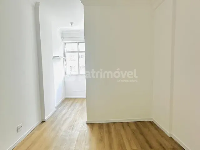 Apartamento com 36m² 1 quarto e 1 banheiro, à venda, no bairro Copacabana em Rio de Janeiro