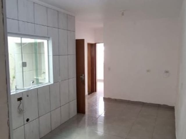 Apartamento 2 quartos e 1 banheiro, para alugar, no bairro Cidade São Jorge em Santo André