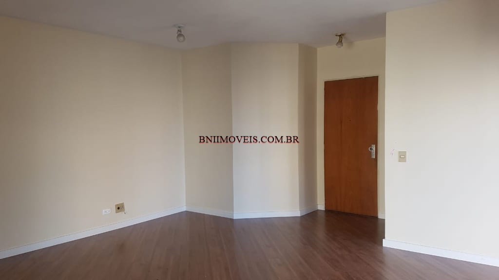 Apartamento à venda e aluguel com 3 quartos, 117m² - Foto 2