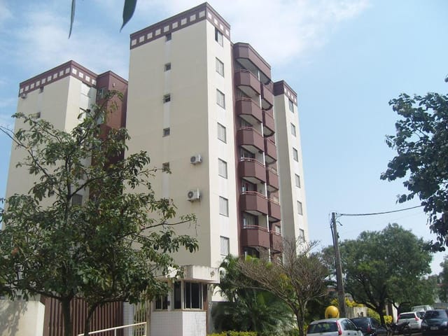 Foto do Apartamento - Ed. Saint Raphael, Apartamento com 3 dormitórios à venda, 68 m² por R$ 370.000 - Residencial do Lago - Londrina/PR | Premier Imóveis