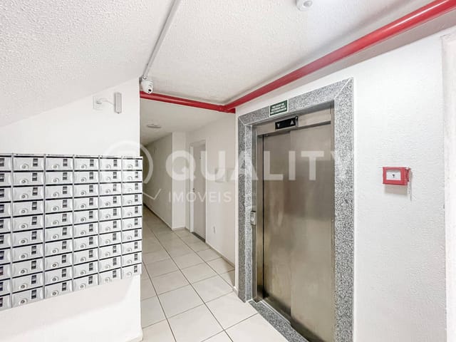 Apartamento 2 quartos e 2 banheiros, para alugar, no bairro Barroso em Fortaleza
