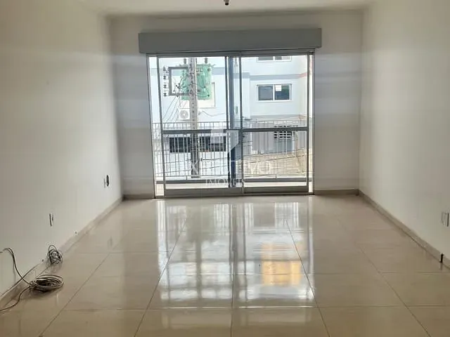 Apartamento 3 quartos e 2 banheiros, para alugar, no bairro Centro em Arroio do Meio