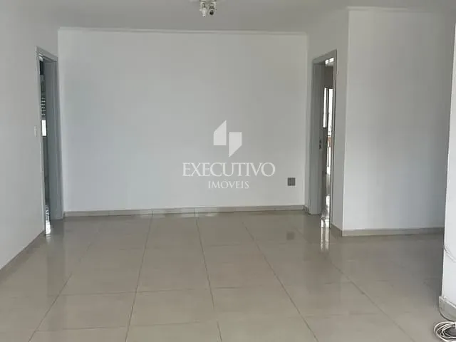 Apartamento 3 quartos e 2 banheiros, para alugar, no bairro Centro em Arroio do Meio