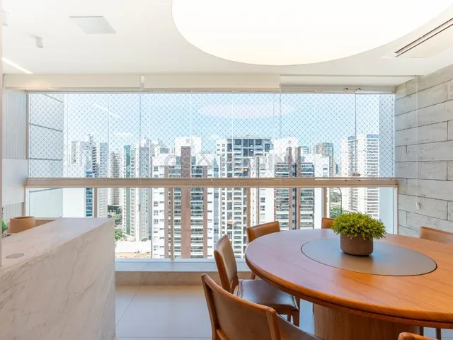 Apartamento com 195m² 3 quartos e 3 banheiros, à venda, no bairro Gleba Palhano em Londrina