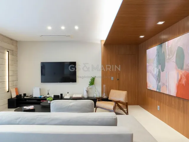Apartamento com 195m² 3 quartos e 3 banheiros, à venda, no bairro Gleba Palhano em Londrina