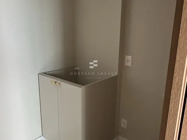 Apartamento 2 quartos e 3 banheiros, para alugar, no bairro Praia Brava de Itajaí em Itajaí