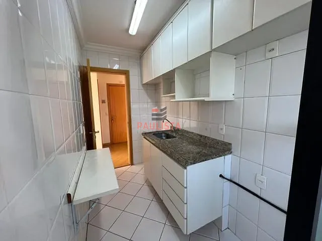 Apartamento 1 quarto e 2 banheiros, para alugar, no bairro Mirandópolis em São Paulo