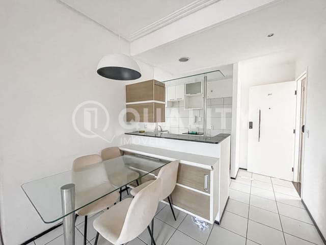 Apartamento 3 quartos e 2 banheiros, à venda, no bairro Montese em Fortaleza
