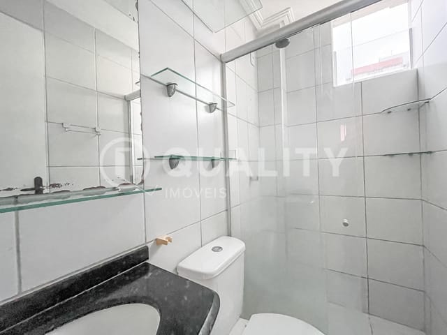 Apartamento 3 quartos e 2 banheiros, à venda, no bairro Montese em Fortaleza