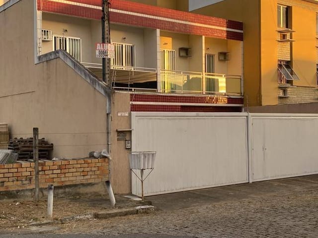 Apartamento com 200m² 8 quartos e 4 banheiros, à venda, no bairro Parque Califórnia em Campos dos Goytacazes