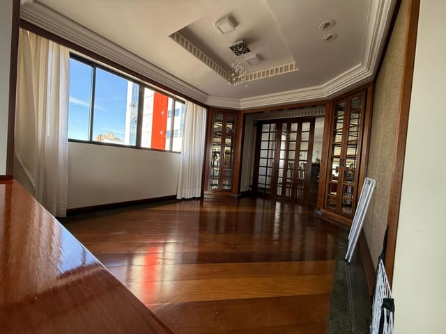 Apartamento 4 quartos e 5 banheiros, à venda, no bairro Centro em São José dos Pinhais