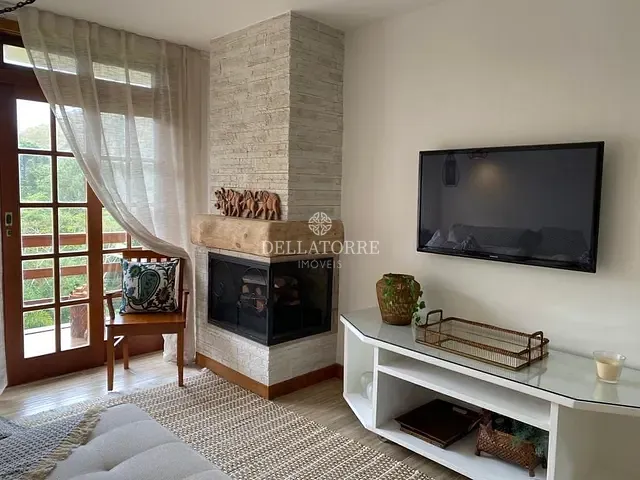 Apartamento 2 quartos e 2 banheiros, à venda, no bairro Albuquerque em Teresópolis